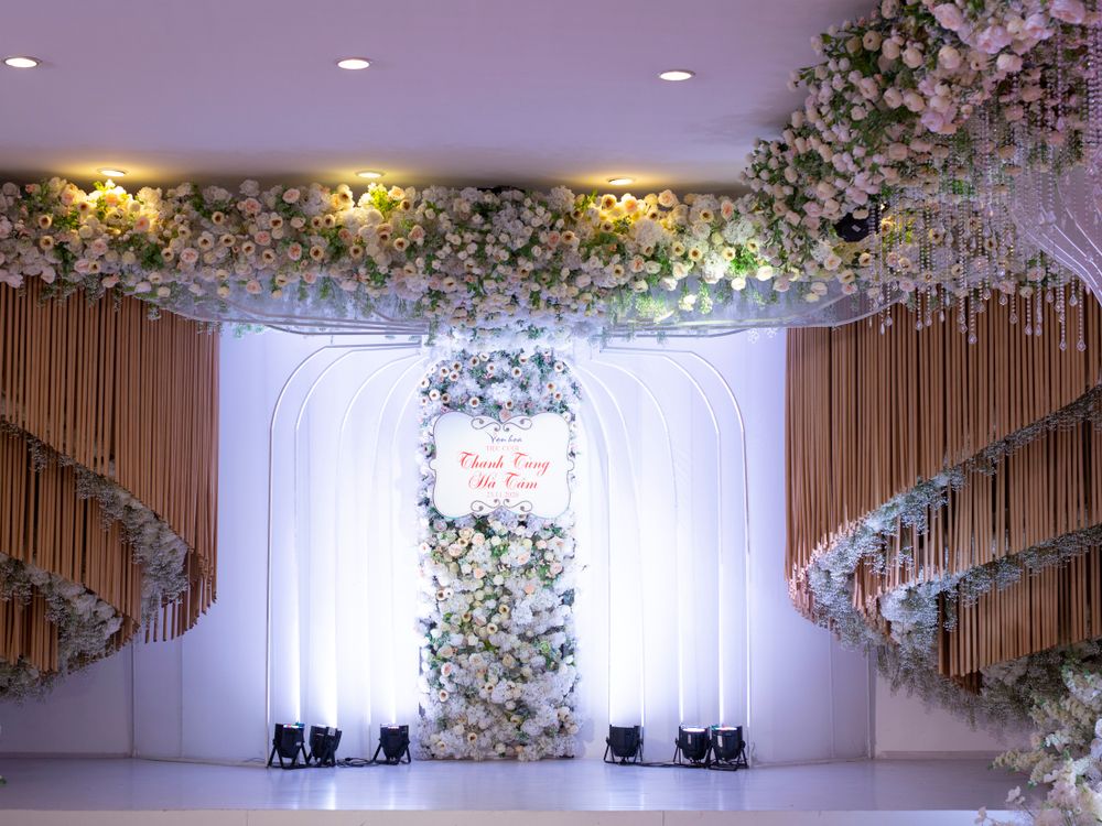 Wedding Stage Branding